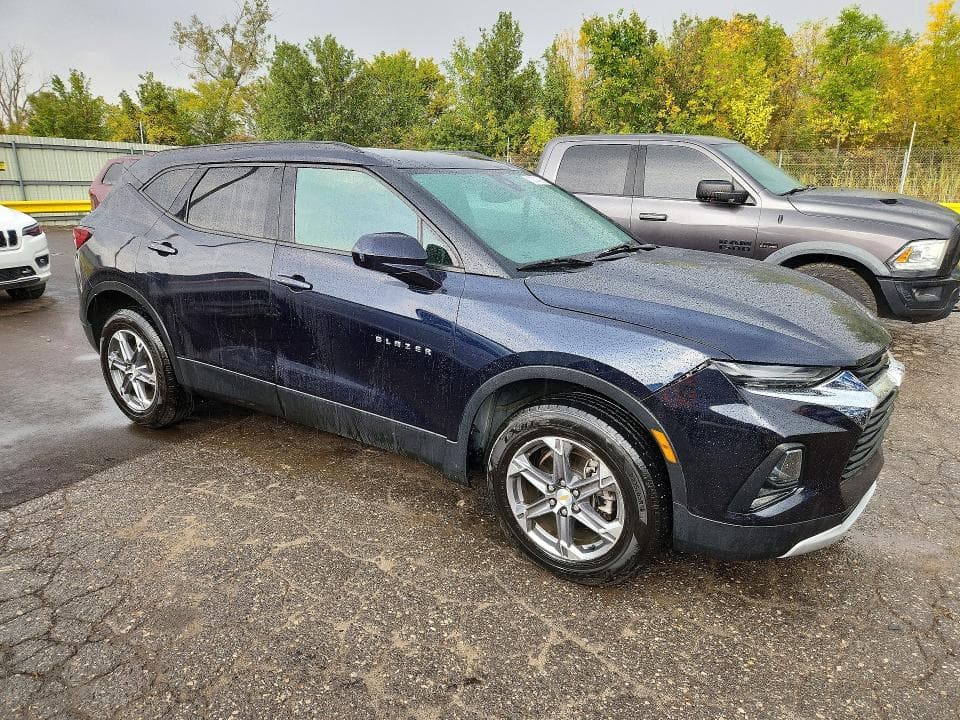 2021 CHEVROLET BLAZER 2LT 4