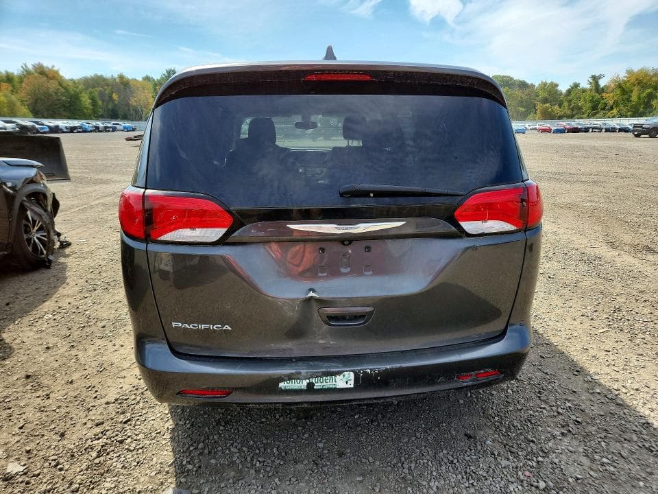 2017 CHRYSLER PACIFICA TOURING 6