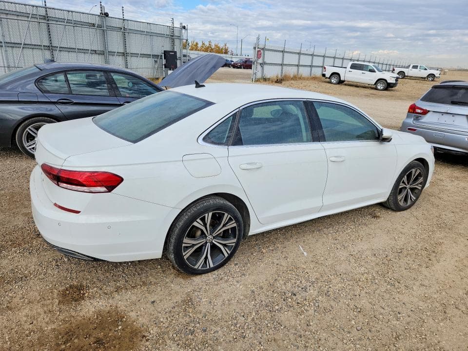 2020 VOLKSWAGEN PASSAT SEL 3