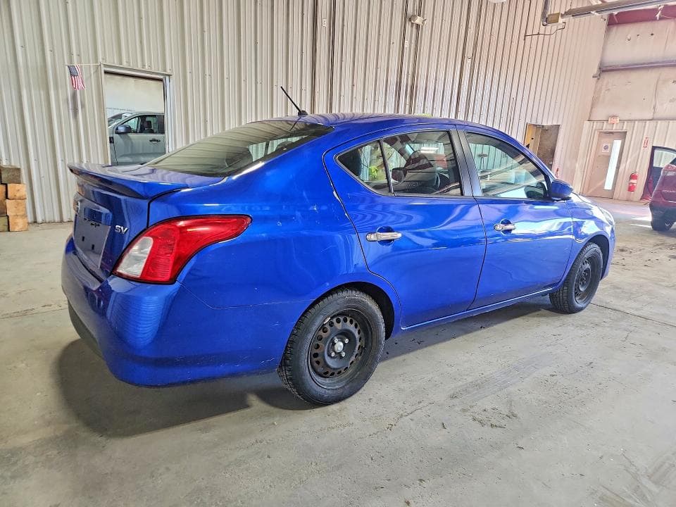 2017 NISSAN VERSA 1.6 SV 3