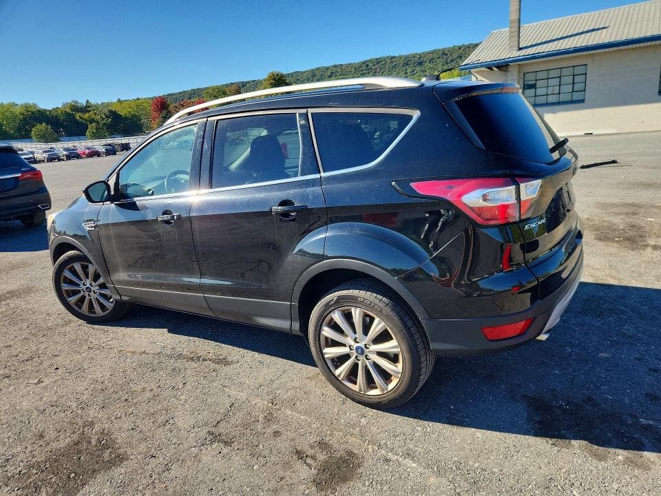 2017 FORD ESCAPE TITANIUM 2
