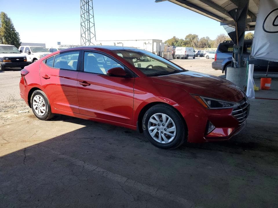2020 HYUNDAI ELANTRA SE 4