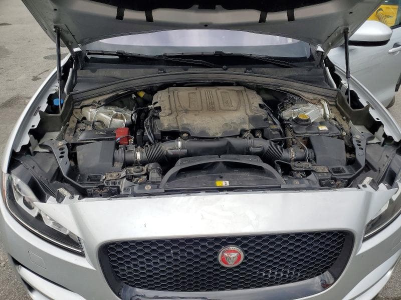 2017 JAGUAR F-PACE PRESTIGE 11