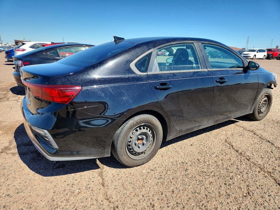 2021 KIA FORTE FE 3