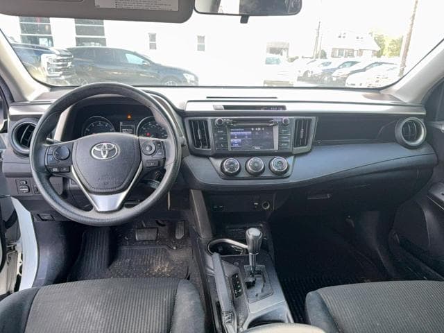 2017 TOYOTA RAV4 LE 9