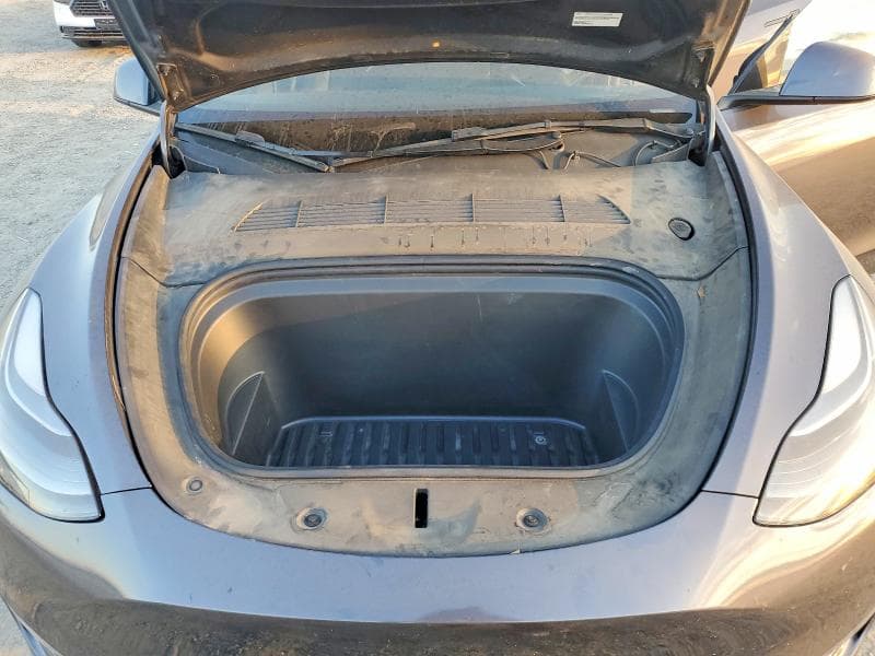 2023 TESLA MODEL Y 11