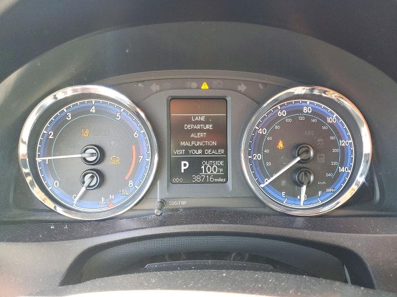 2019 TOYOTA COROLLA LE 9