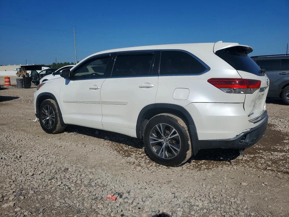 2017 TOYOTA HIGHLANDER LE PLUS 2