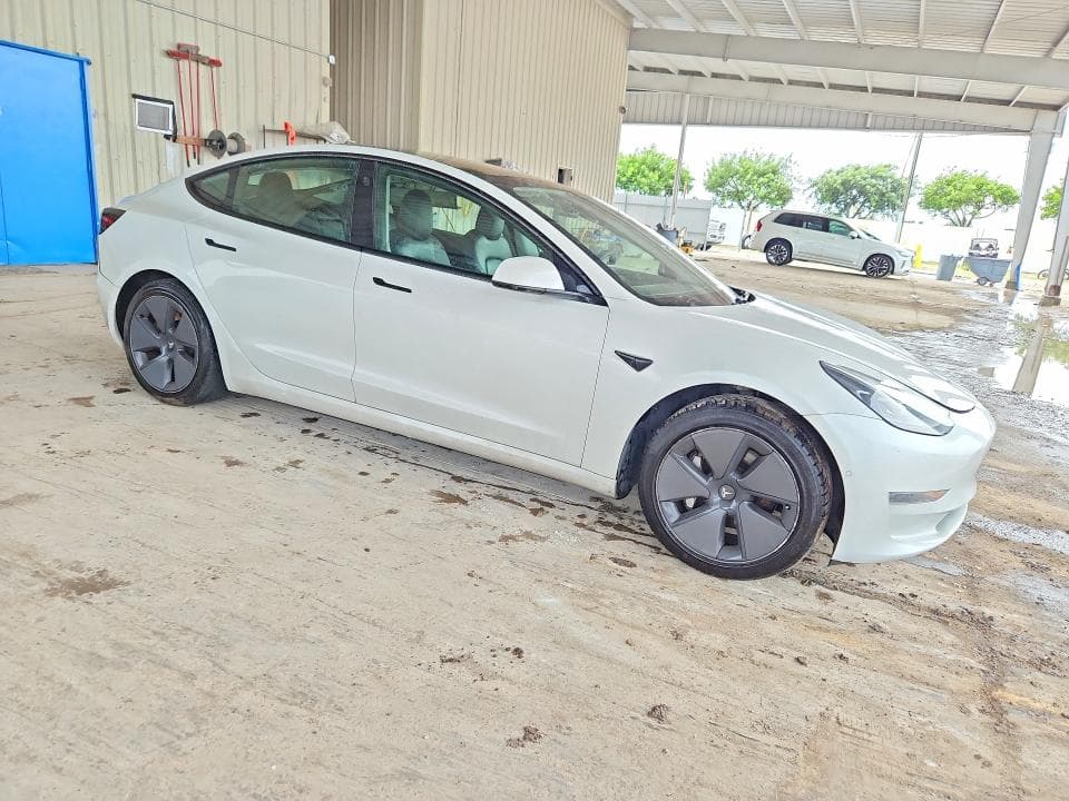 2021 TESLA MODEL 3 4