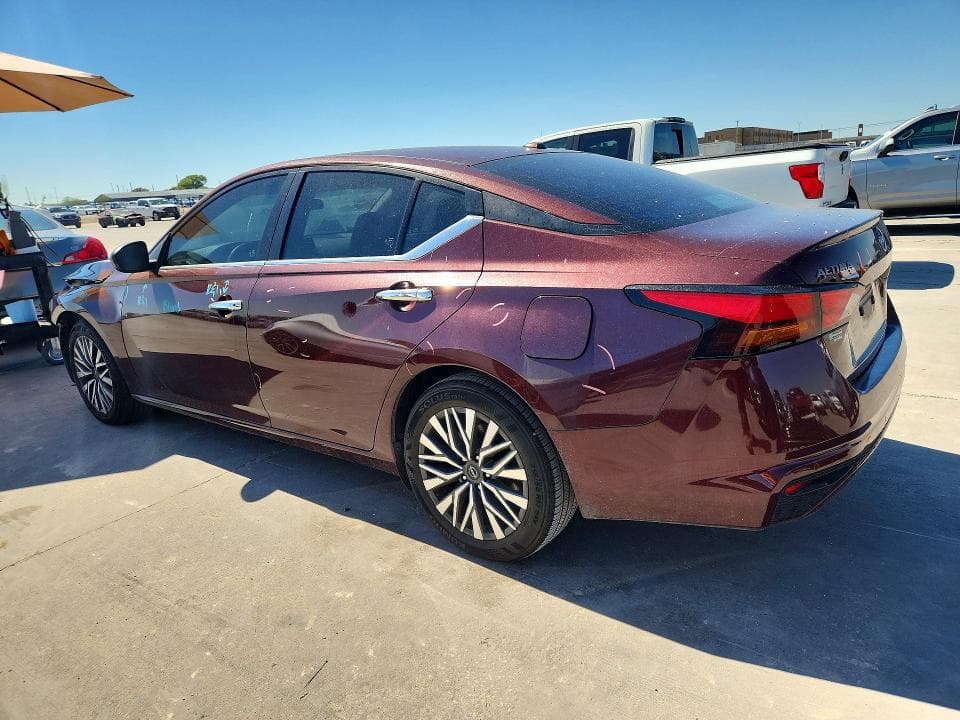 2024 NISSAN ALTIMA SV 2
