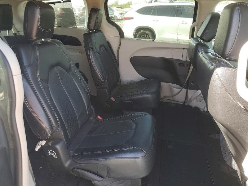 2022 CHRYSLER PACIFICA TOURING L 11