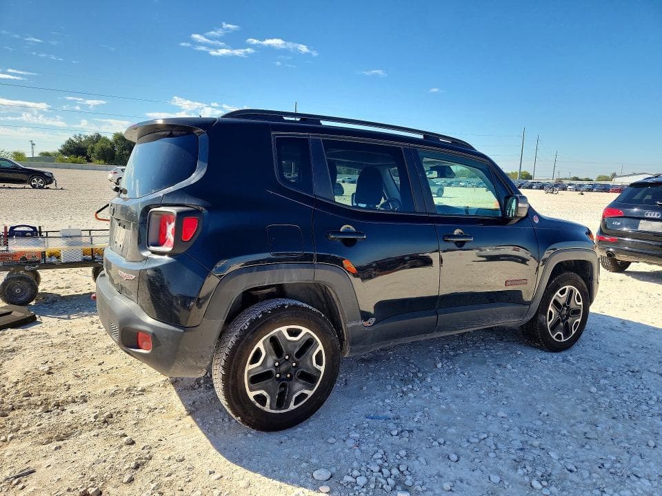 2017 JEEP RENEGADE TRAILHAWK 3