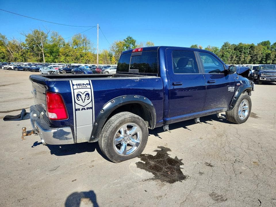 2019 RAM 1500 CLASSIC SLT 3