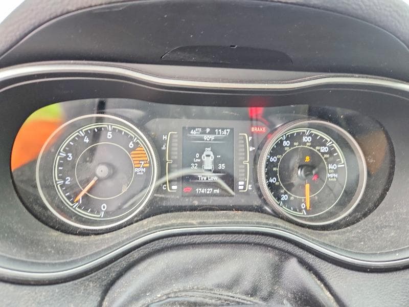 2019 JEEP CHEROKEE LATITUDE PLUS 9