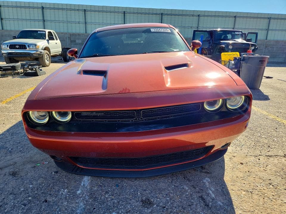 2020 DODGE CHALLENGER SXT 5