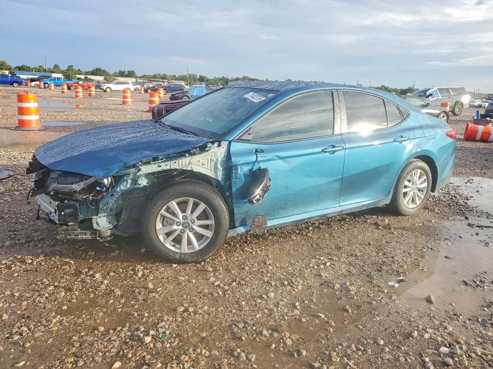 2026 TOYOTA CAMRY LE