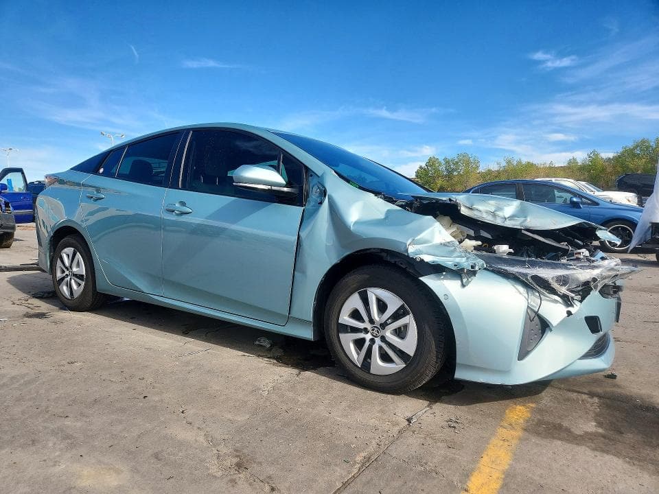 2018 TOYOTA PRIUS TWO 4