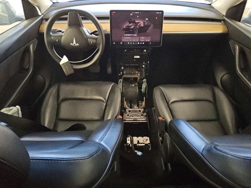 2022 TESLA MODEL Y 8