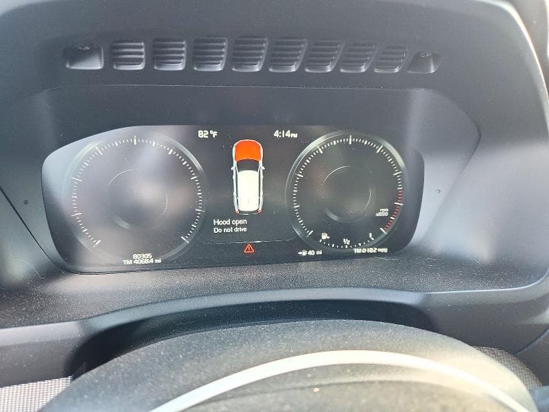2017 VOLVO XC90 T6 9