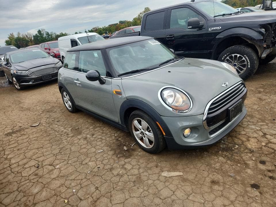 2018 MINI COOPER 4