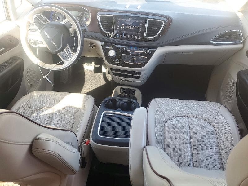 2020 CHRYSLER PACIFICA LIMITED 8