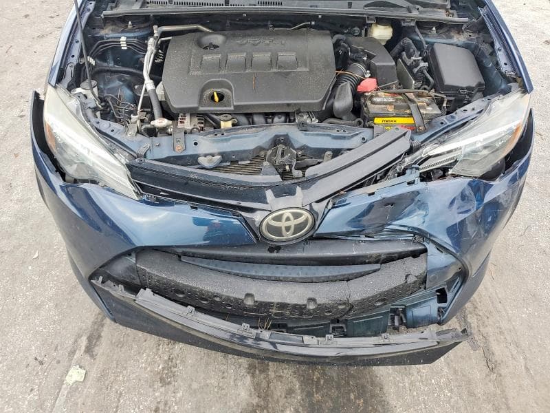 2018 TOYOTA COROLLA LE 11