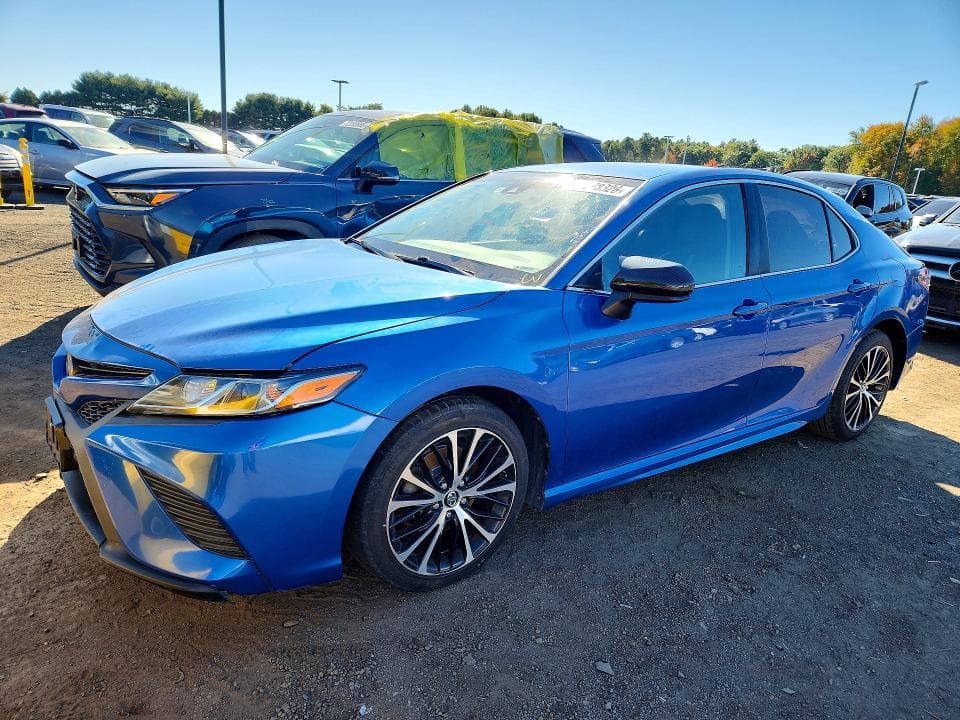 2019 TOYOTA CAMRY SE