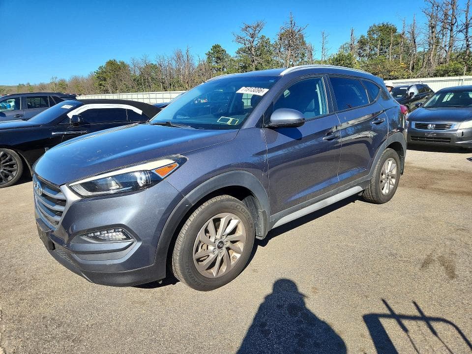2017 HYUNDAI TUCSON SE - 1