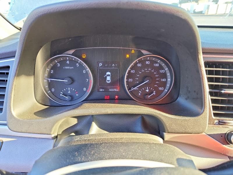 2018 HYUNDAI ELANTRA SEL 9