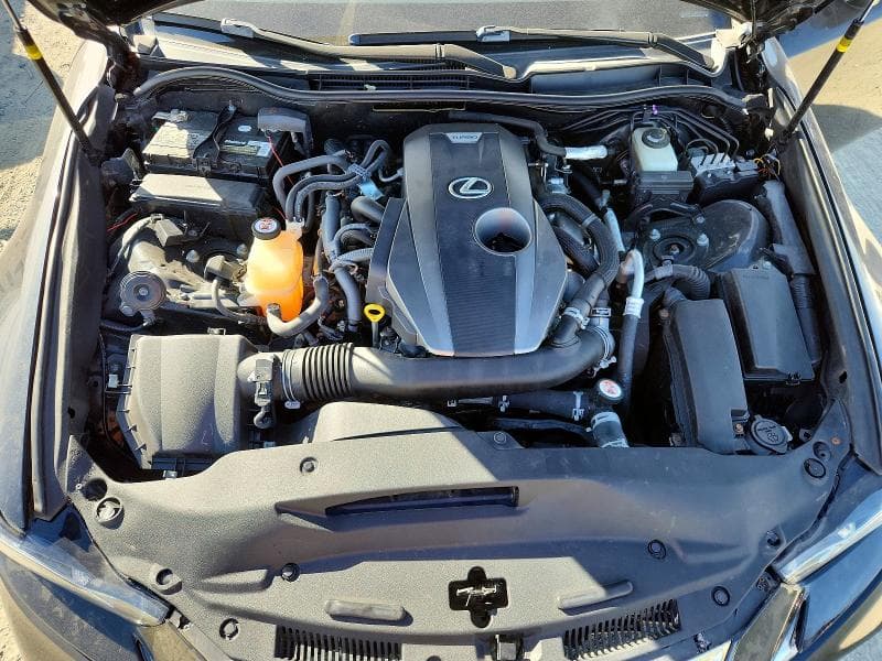 2018 LEXUS IS 300 11