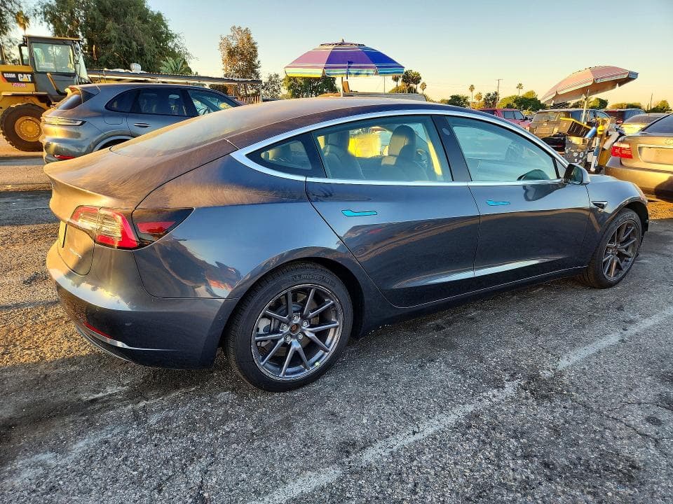 2020 TESLA MODEL 3 3