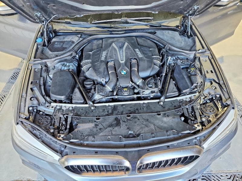 2018 BMW M550XI 11