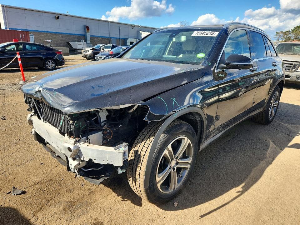 2017 MERCEDES-BENZ GLC 300 4MATIC