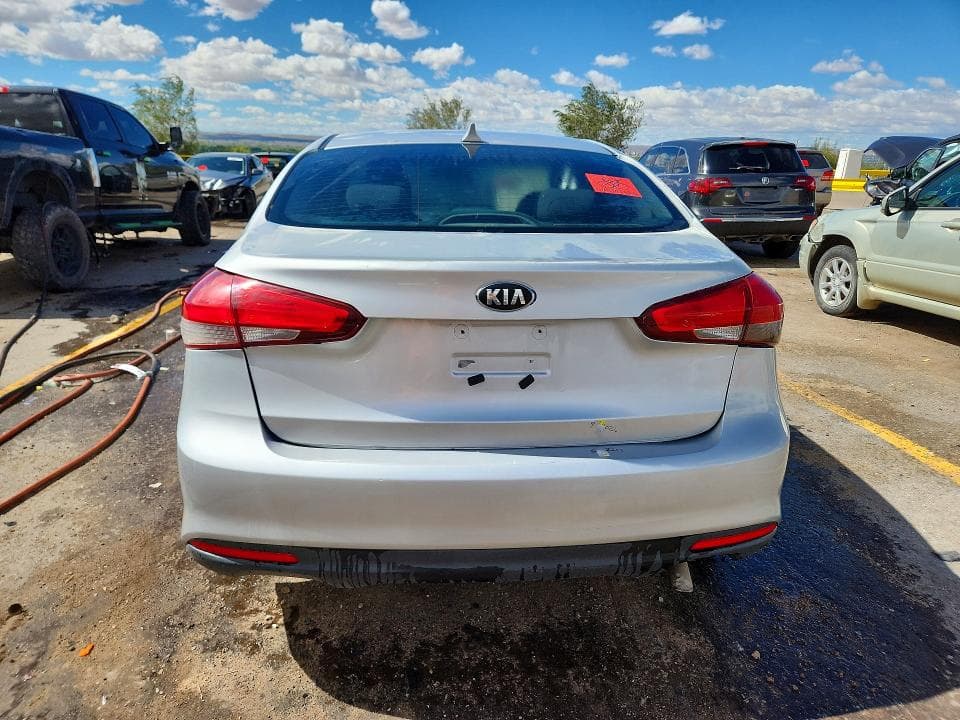 2017 KIA FORTE LX 6