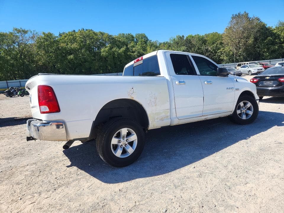 2017 RAM 1500 SLT 3
