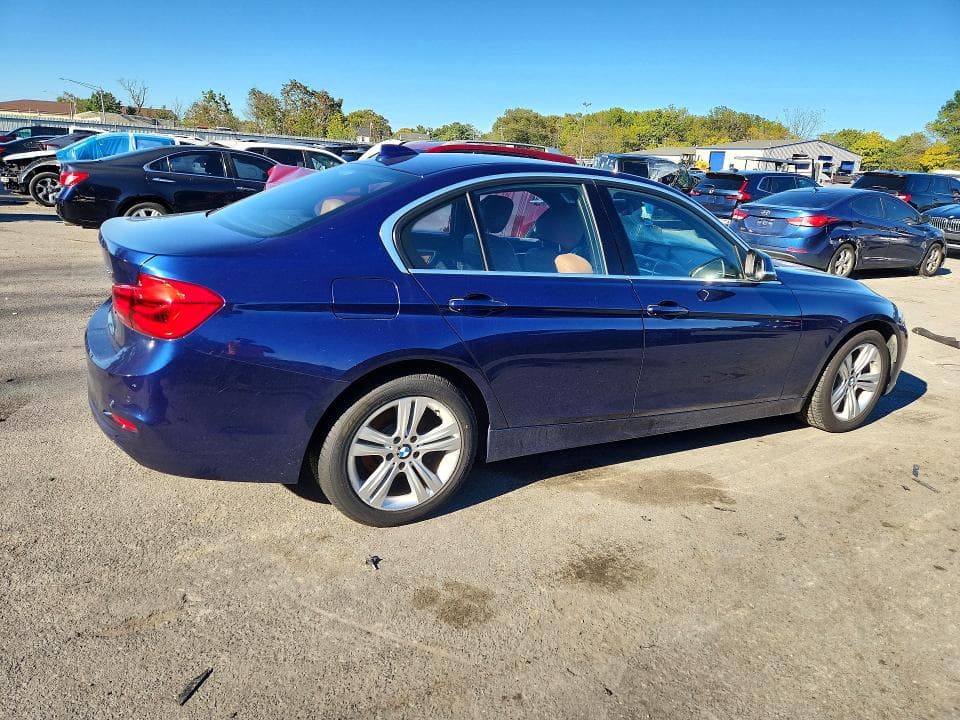 2017 BMW 330 XI 3