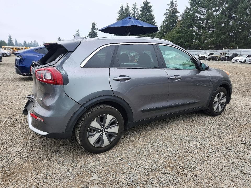 2018 KIA NIRO LX 3