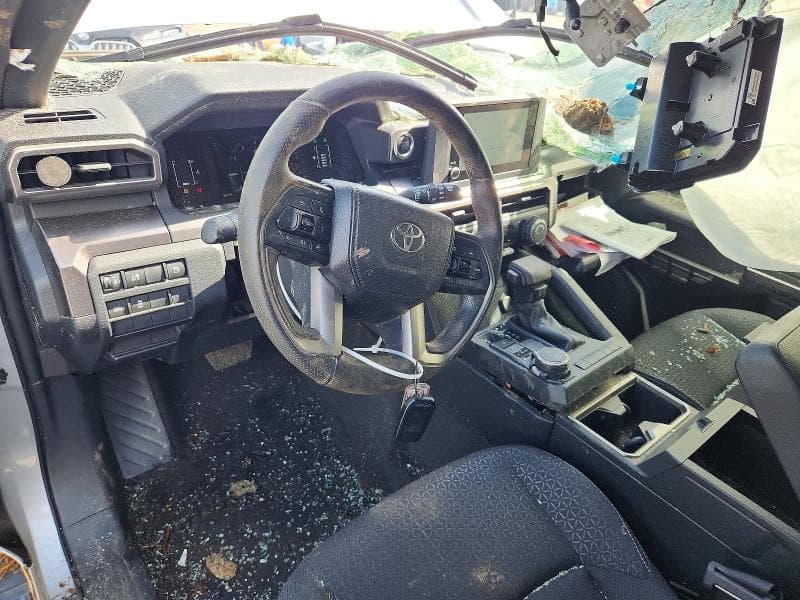 2025 TOYOTA 4RUNNER SR5 8