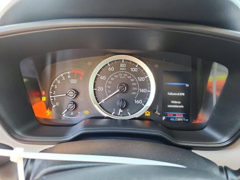 2021 TOYOTA COROLLA LE 9