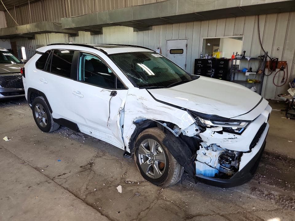 2024 TOYOTA RAV4 XLE 4