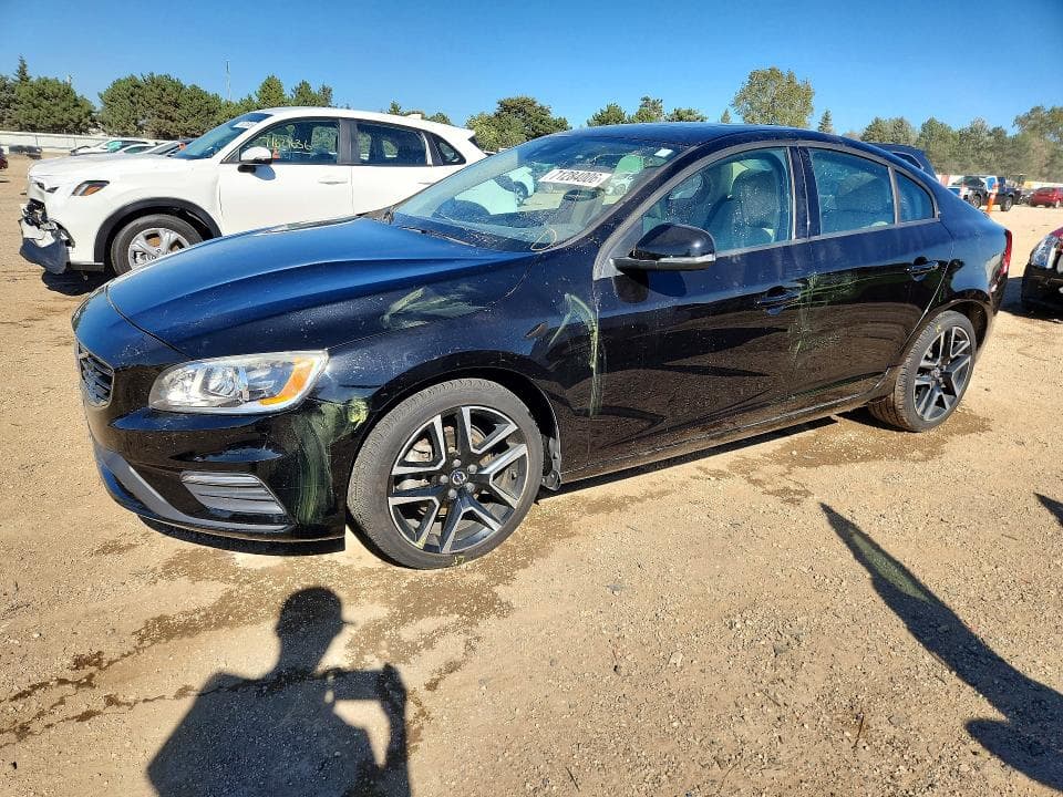 2017 VOLVO S60