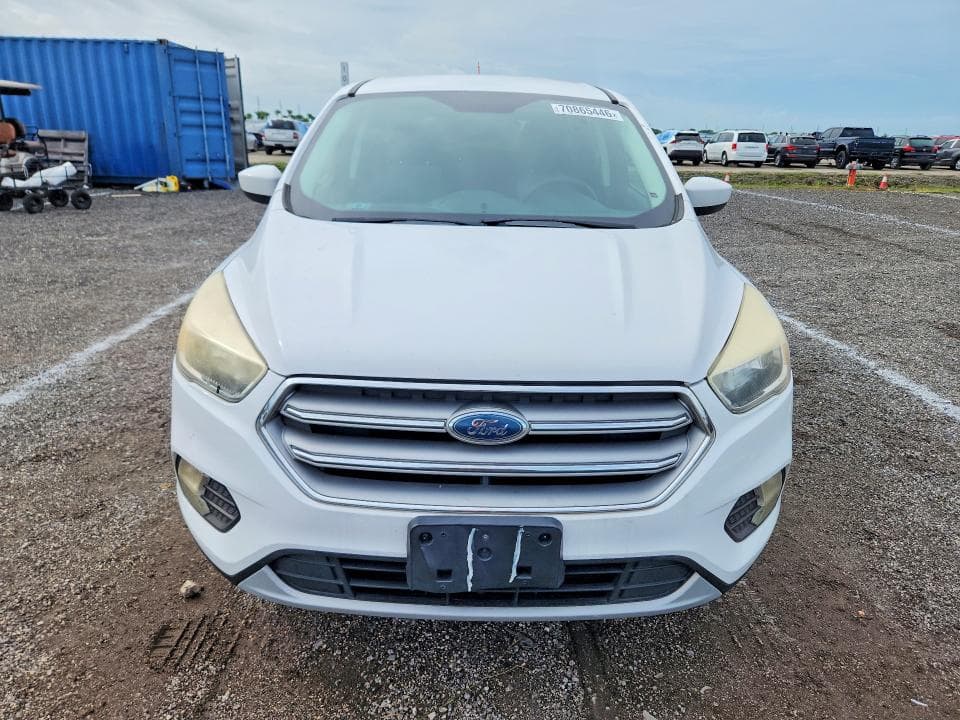 2017 FORD ESCAPE SE 5