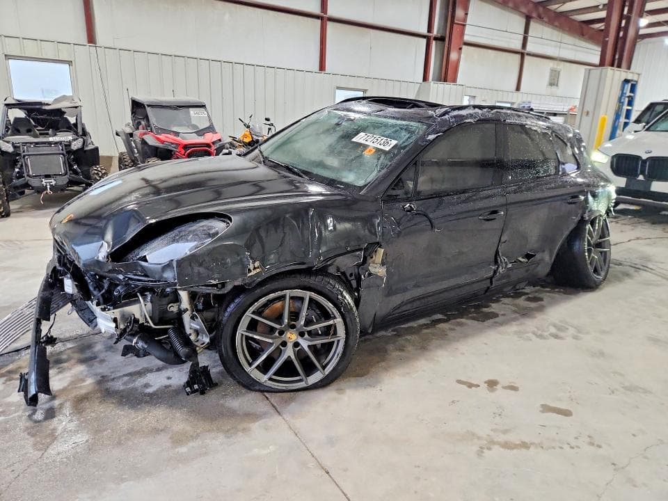 2026 PORSCHE MACAN BASE - 1
