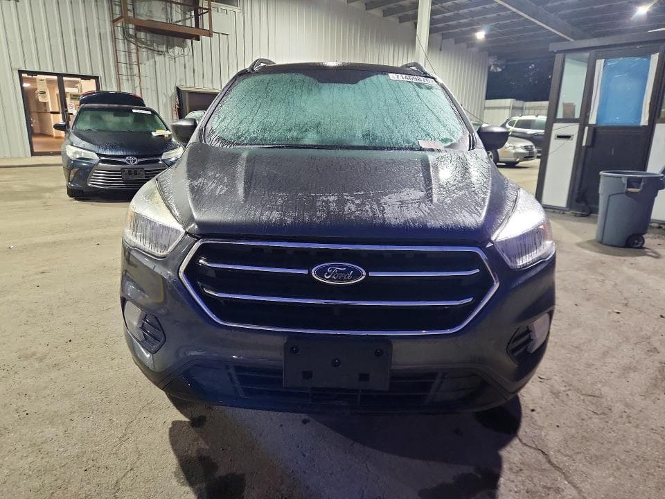 2018 FORD ESCAPE SE 5