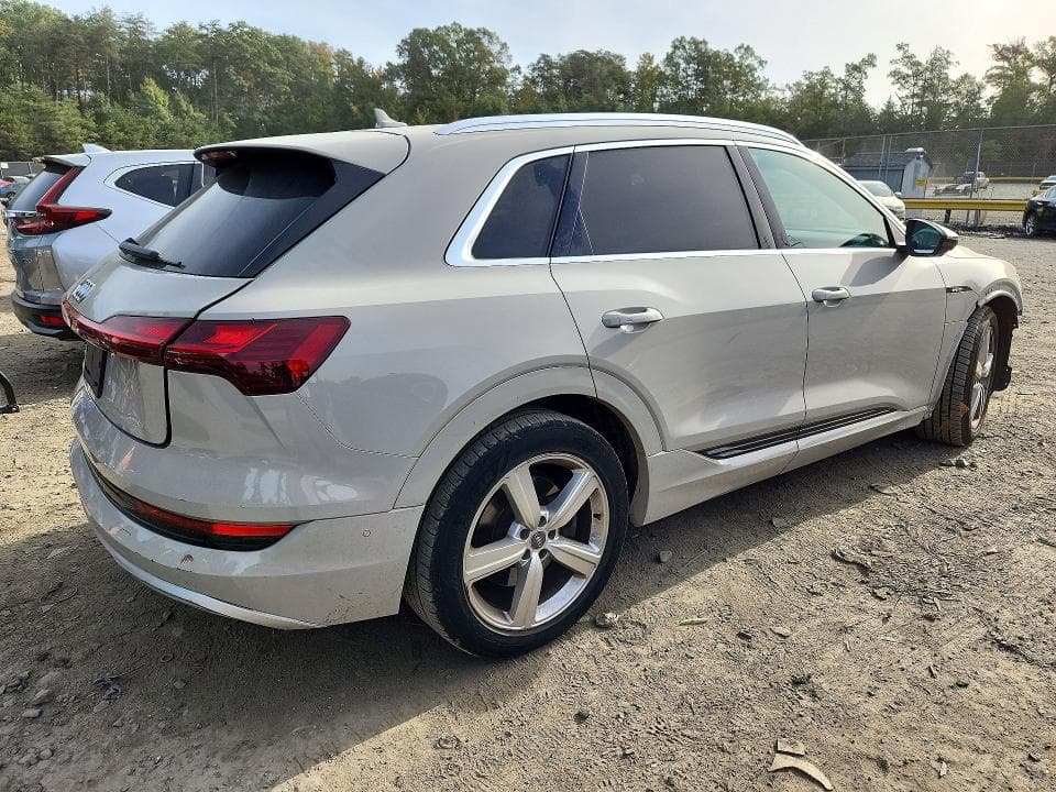2019 AUDI E-TRON PREMIUM PLUS 3