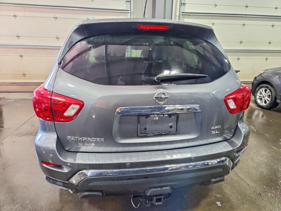2017 NISSAN PATHFINDER SL 6