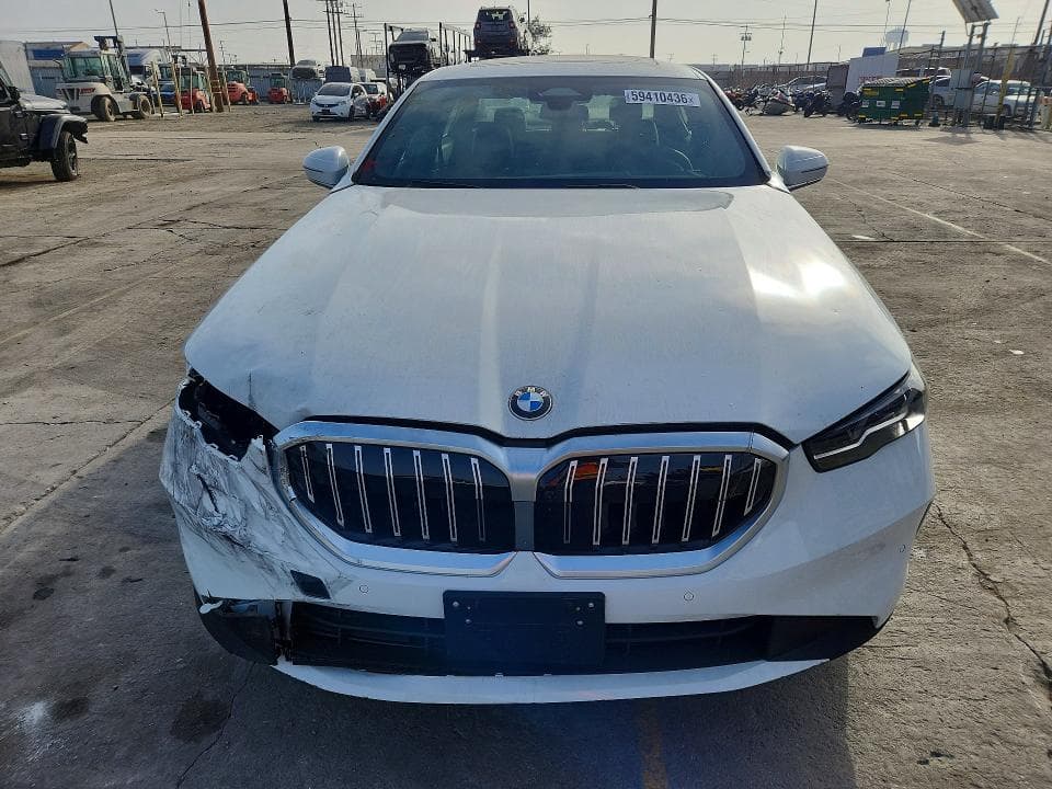 2027 BMW 530 I 5