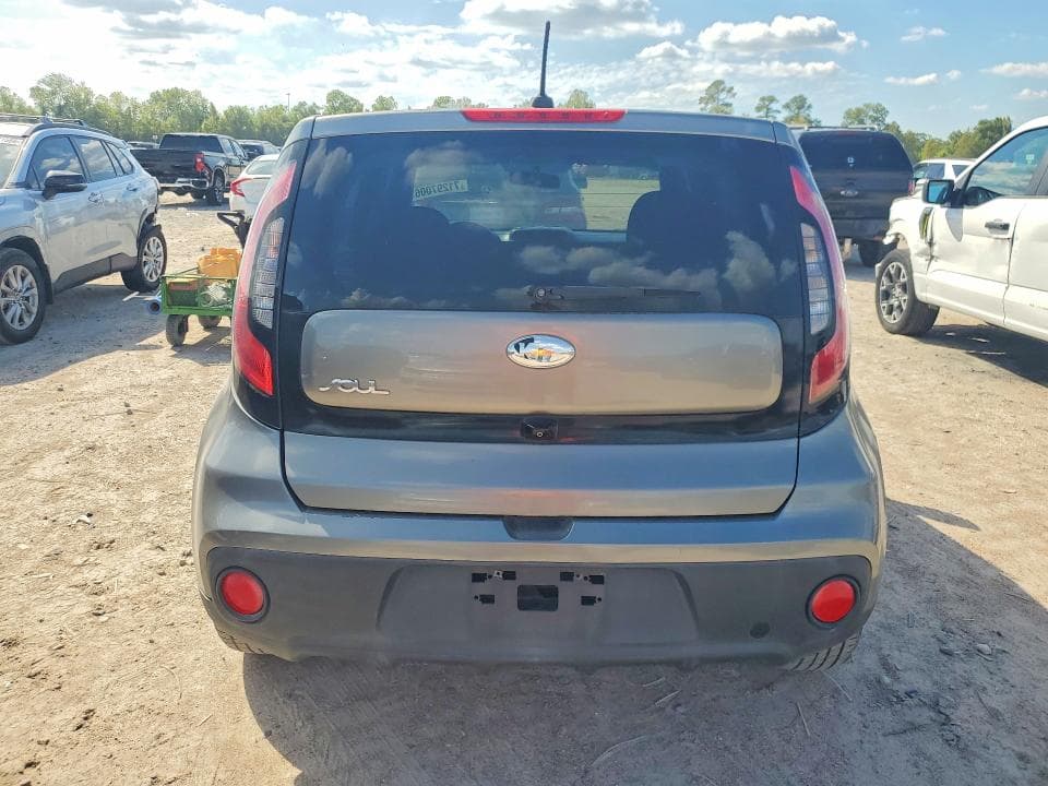 2018 KIA SOUL + 6