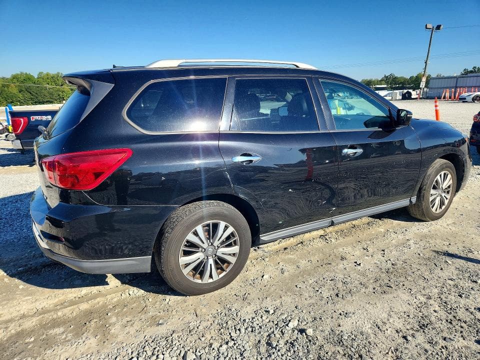2017 NISSAN PATHFINDER SV 3