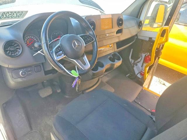 2023 MERCEDES-BENZ SPRINTER 4500 8